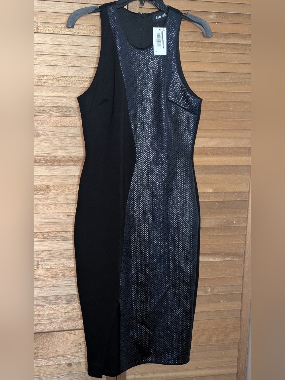 Fab'rik Sleeveless Black Sheath Dress with Textured Panel NWT - Picture 3 of 11